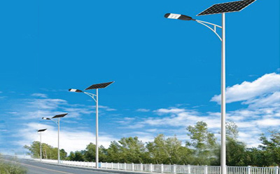 农村道路装甘肃太阳能路灯选多大瓦数实测